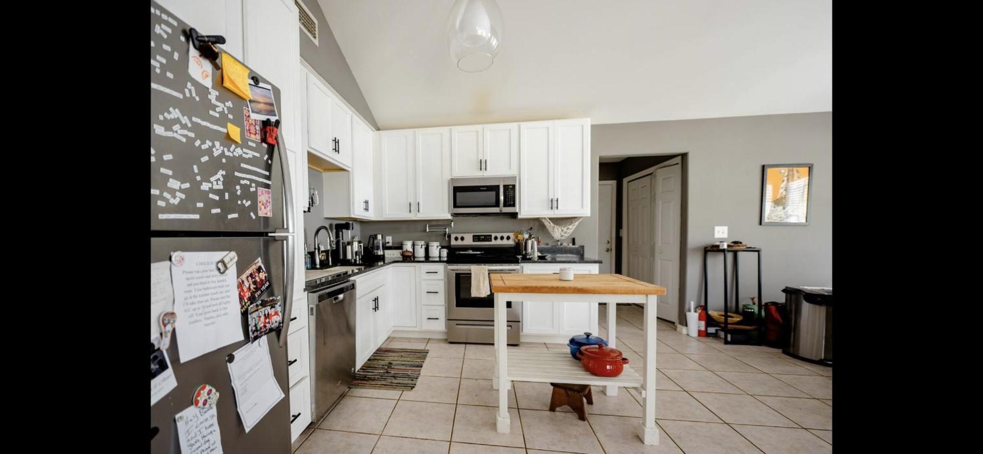 Family Friendly In Walking District, 5 Minutes From *