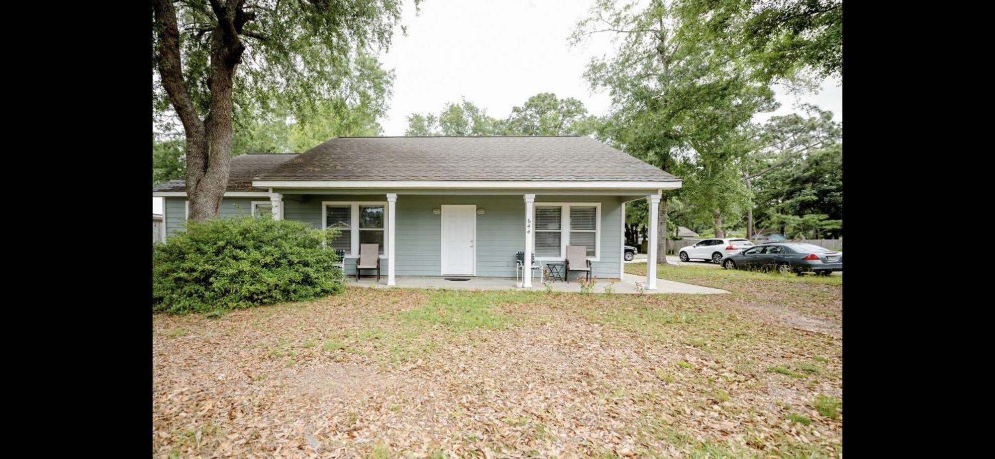 Family Friendly In Walking District, 5 Minutes From *